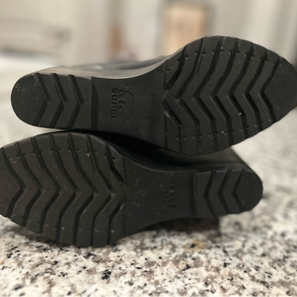 Sorel Park Black Leather Park City Wedge Boots - Picture 5 of 8